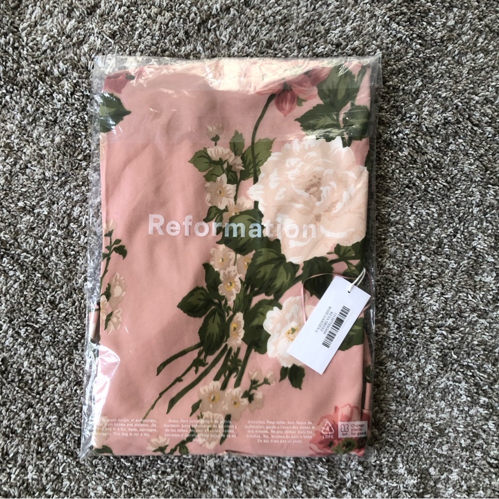 Reformation Reya Dress - Rose Garden - Picture 5 of 9